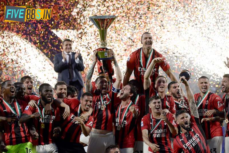 AC Milan Có Bao Nhiêu Cúp C1? Khám Phá Chi Tiết Về Đội Bóng 3 Sơ đồ chiến thuật luôn được thay đổi để đối phương không lường trước được